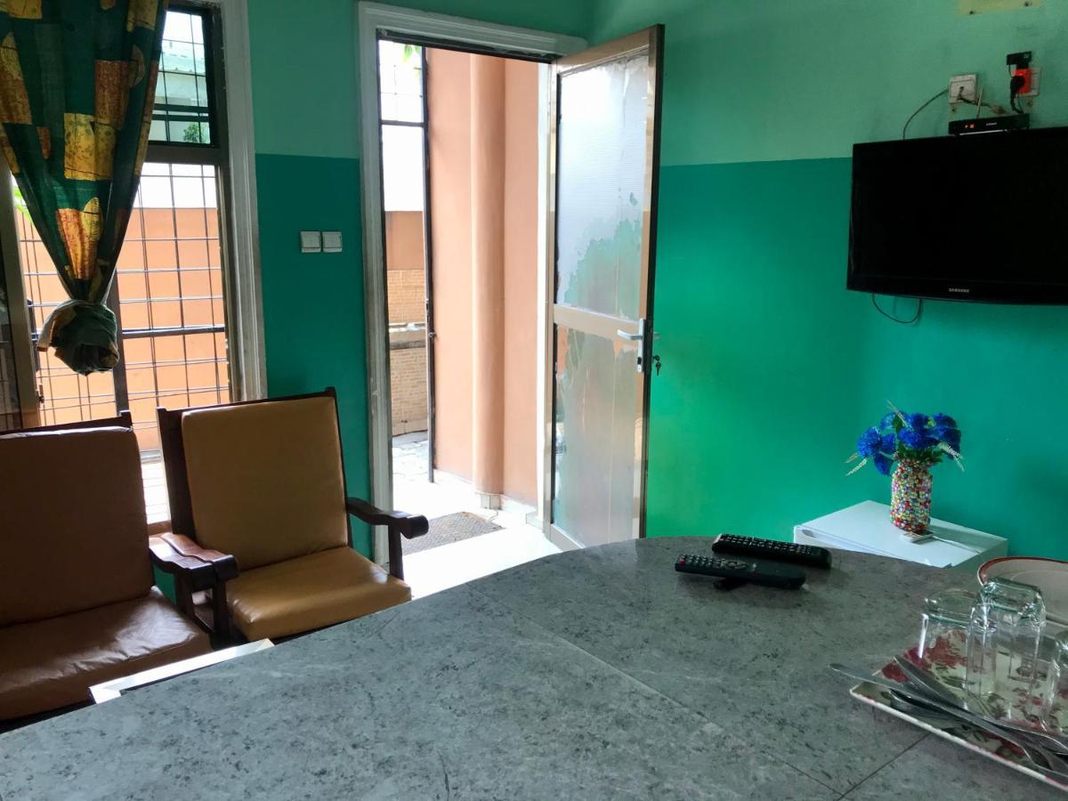 Appartements Chez Leo 브라자빌 외부 사진