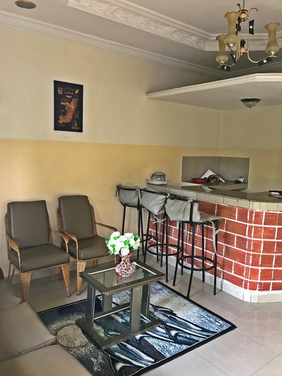Appartements Chez Leo 브라자빌 외부 사진